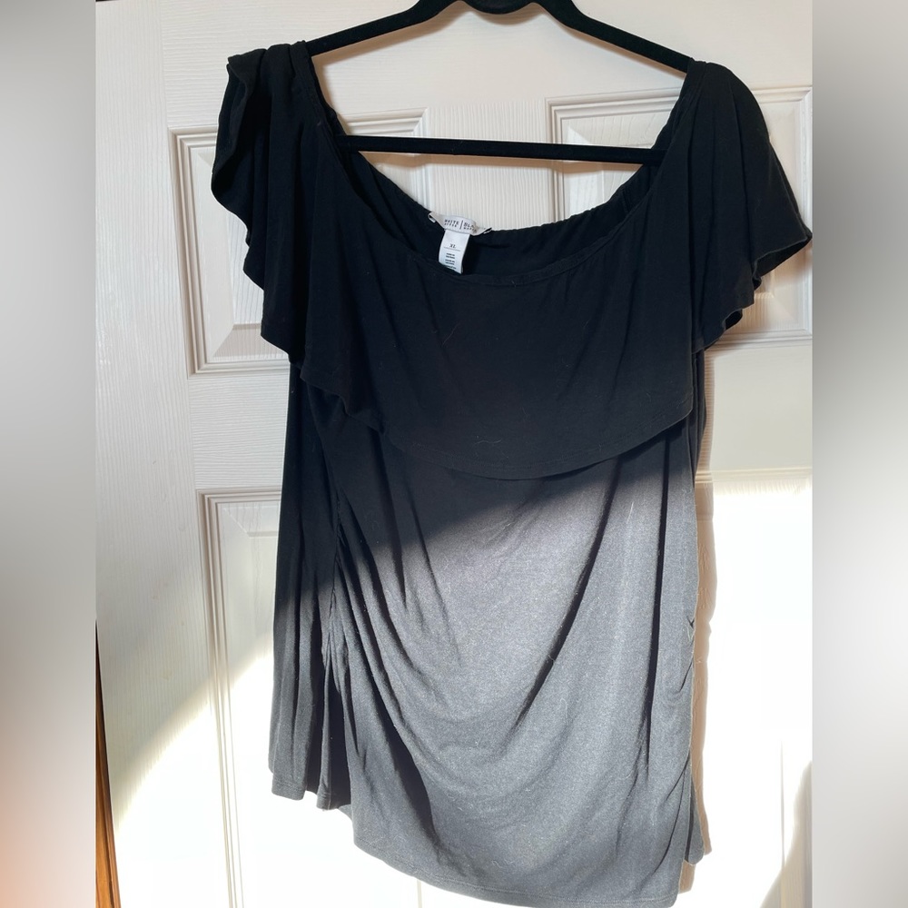 White House black market black cotton tee